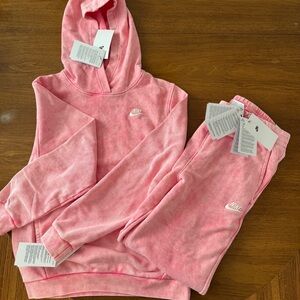 Nike Soft Pink Girls Hoodie Jogger Set - NEW